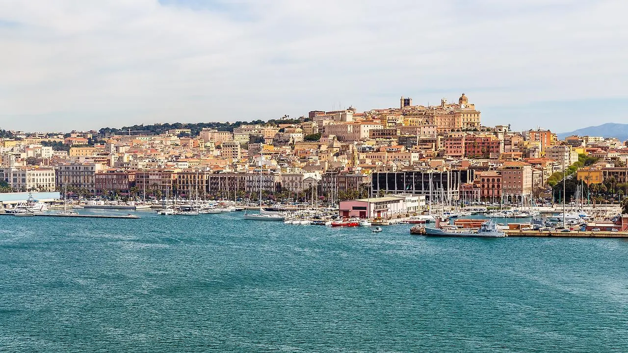 Villanova Cagliari 0*,  Italy